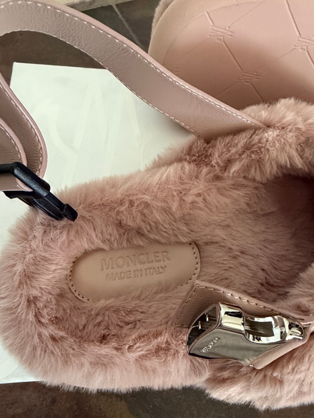 Moncler women’s pink Solarisse fur Sandals - Picture 4 of 9